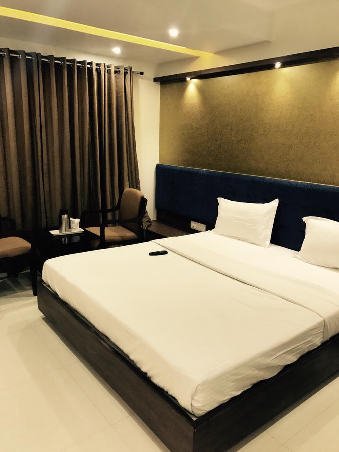 Bharuch Hotel Comfort מראה חיצוני תמונה